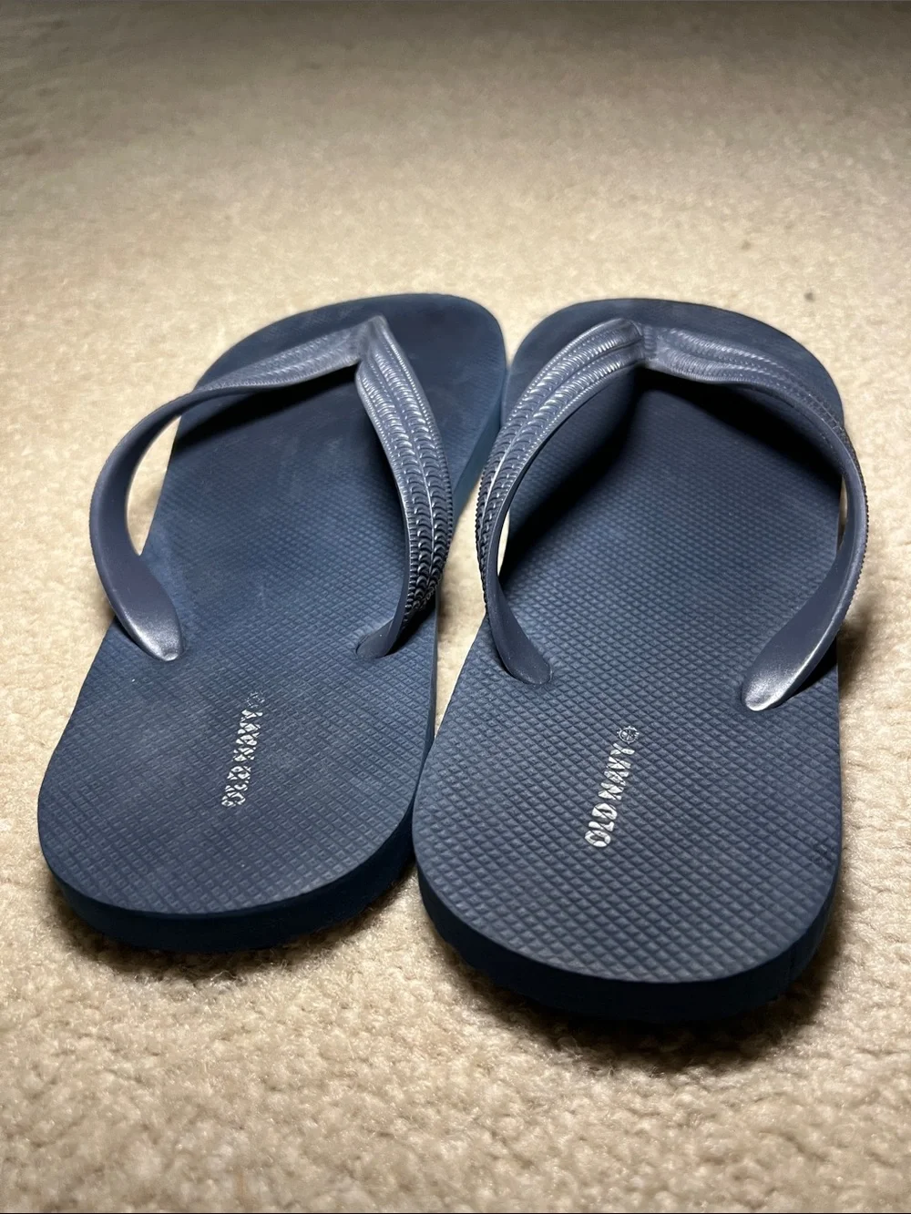 Old Navy Men's Dark Blue Rubber Flip Flops